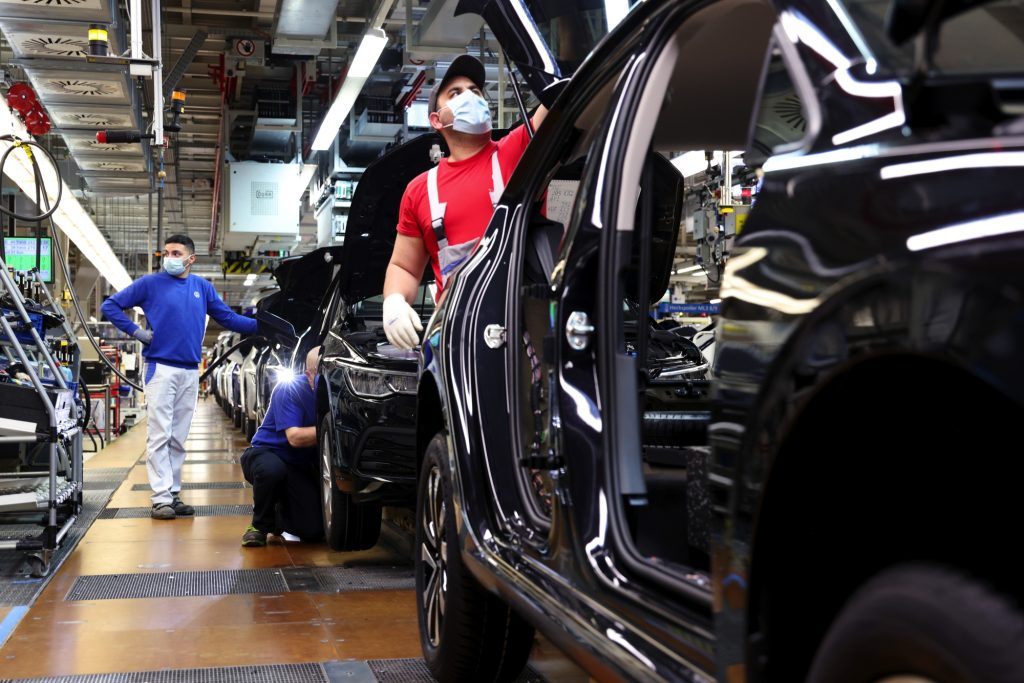 VW pay hike in the US